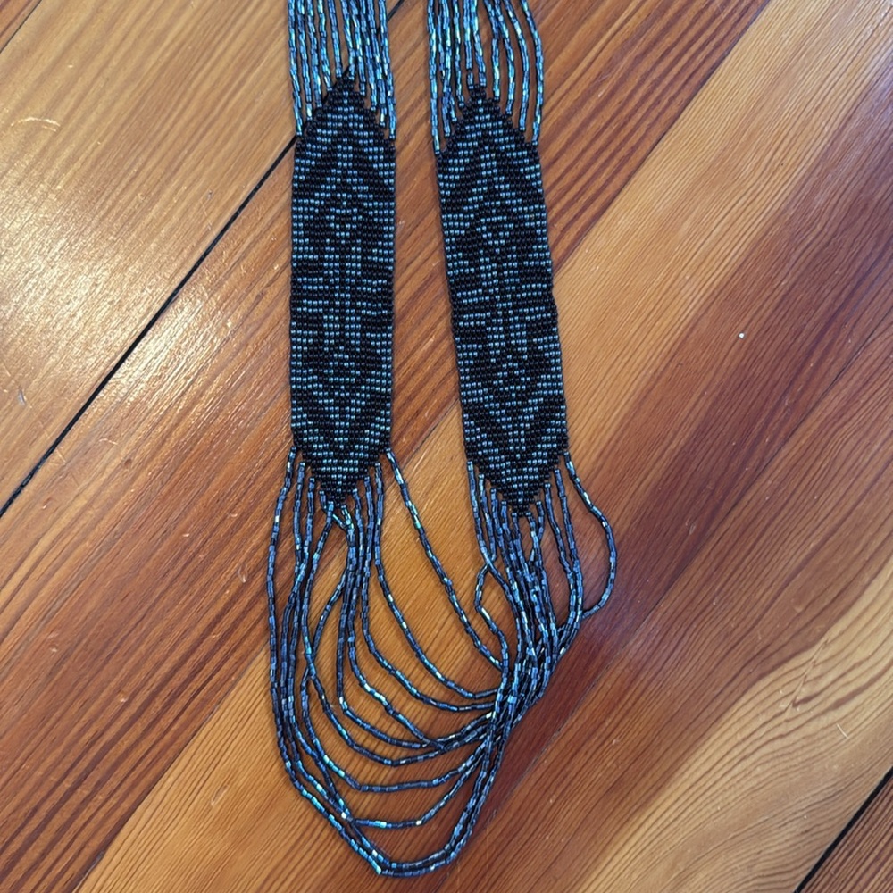 Geometric Beaded Necklace - Picture 3 of 3